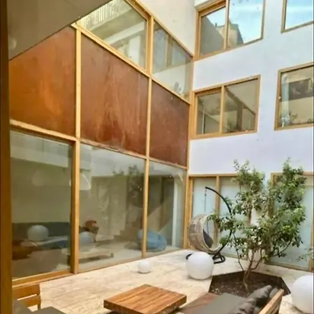 Avec Grande Terrasse